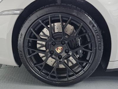 PORSCHE 911 - 6