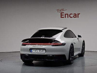 PORSCHE 911 - 4
