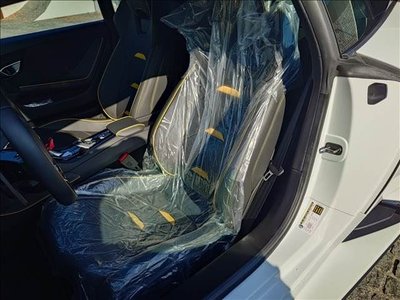 LAMBORGHINI HURACAN - 4