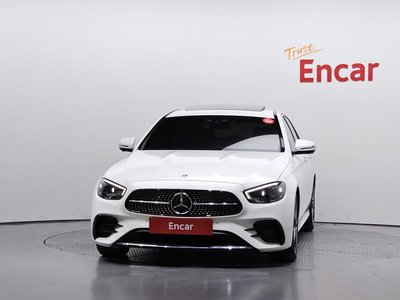 MERCEDES-BENZ E-CLASS - 2