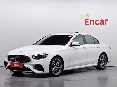 MERCEDES-BENZ E-CLASS - 1