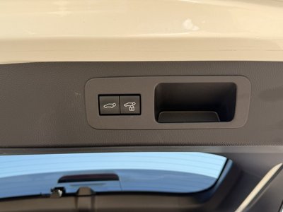 صورة مصغرة 46 لـ 2023 Lexus LX