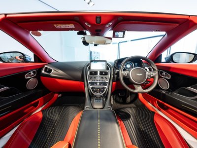 ASTON MARTIN DB11 VOLANTE - 3