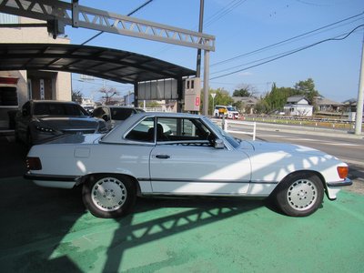 MERCEDES-BENZ SL - 10