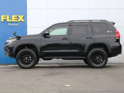 TOYOTA LAND CRUISER PRADO - 8