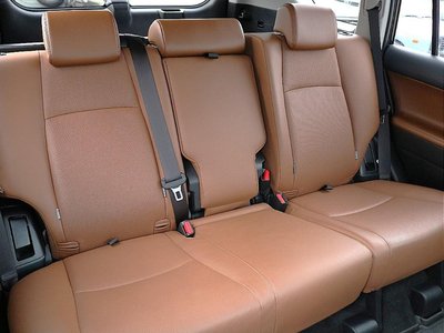 TOYOTA LAND CRUISER PRADO - 9