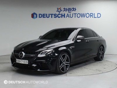 MERCEDES-BENZ E-CLASS - 1