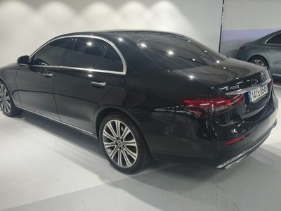 MERCEDES-BENZ E-CLASS - 2