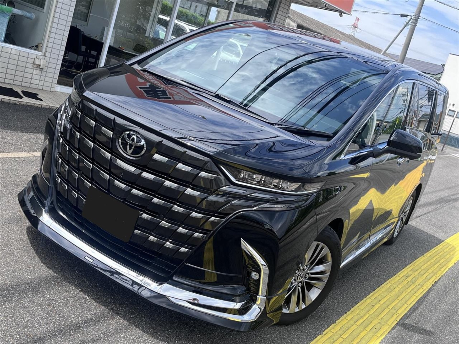 TOYOTA ALPHARD - View 1