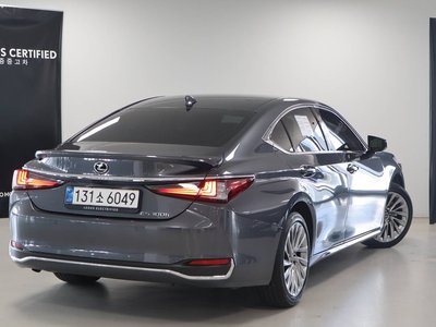 2025 Lexus ES 照片 4