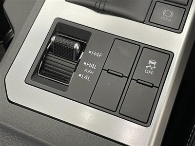 TOYOTA LAND CRUISER 250 - 7