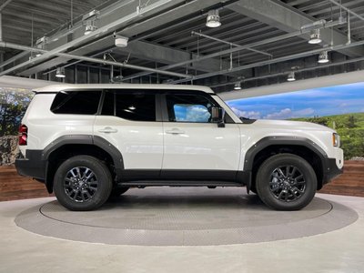 2025 Toyota LAND CRUISER 250 — миниатюра 25