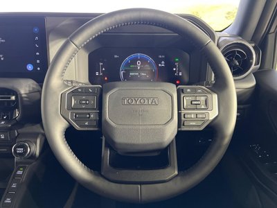 2025 Toyota LAND CRUISER 250 — миниатюра 13