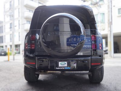 LAND ROVER DEFENDER - 6