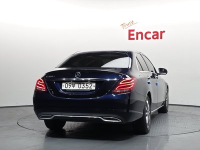MERCEDES-BENZ C-CLASS - 4