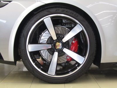 2025 Porsche 911 — миниатюра 29
