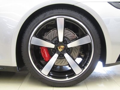 2025 Porsche 911 — миниатюра 26