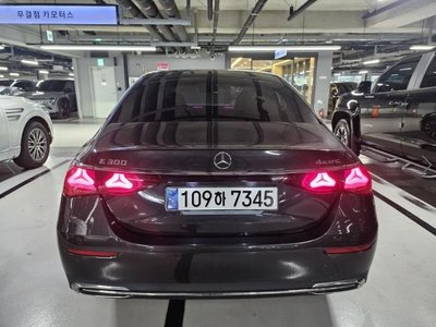 صورة 4 لـ 2024 Mercedes-BENZ E-CLASS