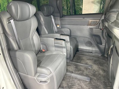 TOYOTA ALPHARD - 9