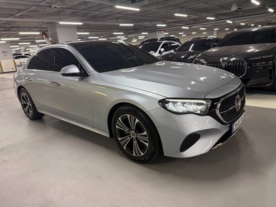 MERCEDES-BENZ E-CLASS - 8