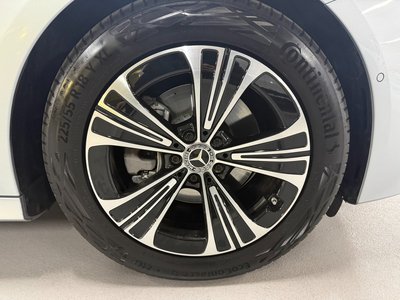 MERCEDES-BENZ E-CLASS - 10