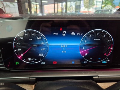 MERCEDES-BENZ GLS - 9