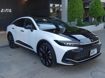 TOYOTA CROWN CROSSOVER - 4