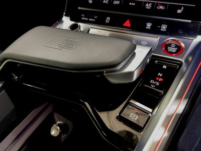 2025 AUDI SQ8 SPORTBACK E-TRON 缩略图 19