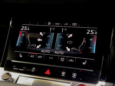 2025 AUDI SQ8 SPORTBACK E-TRON 缩略图 18