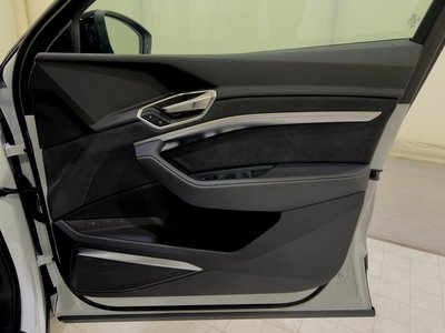 2025 AUDI SQ8 SPORTBACK E-TRON 缩略图 49