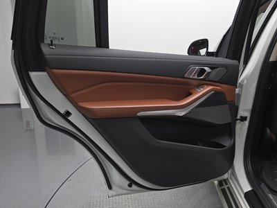 2020 BMW X7 缩略图 15