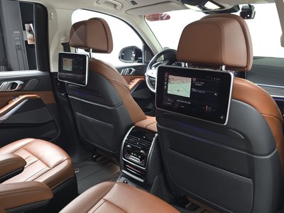 2020 BMW X7 缩略图 25