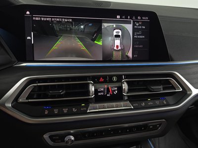 2020 BMW X7 缩略图 21