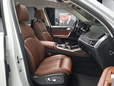 2020 BMW X7 缩略图 17