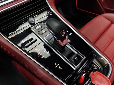 PORSCHE PANAMERA - 9