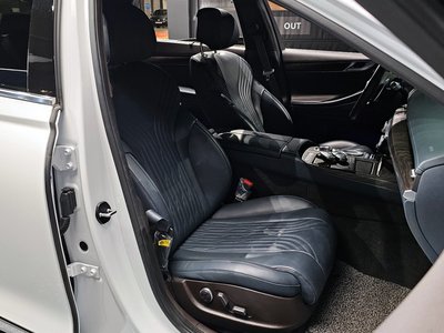GENESIS G80 (RG3) - 10