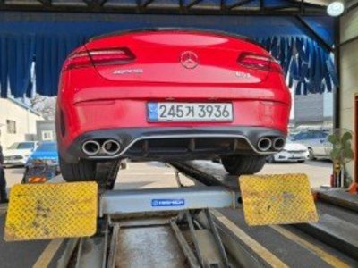 MERCEDES-BENZ E-CLASS - 2