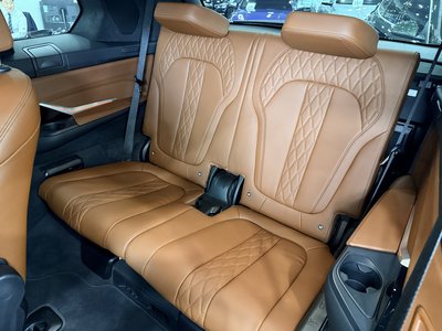 2022 BMW X7 thumbnail 11