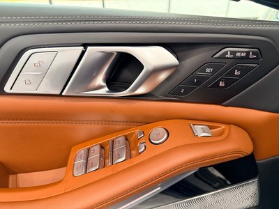 2022 BMW X7 thumbnail 16
