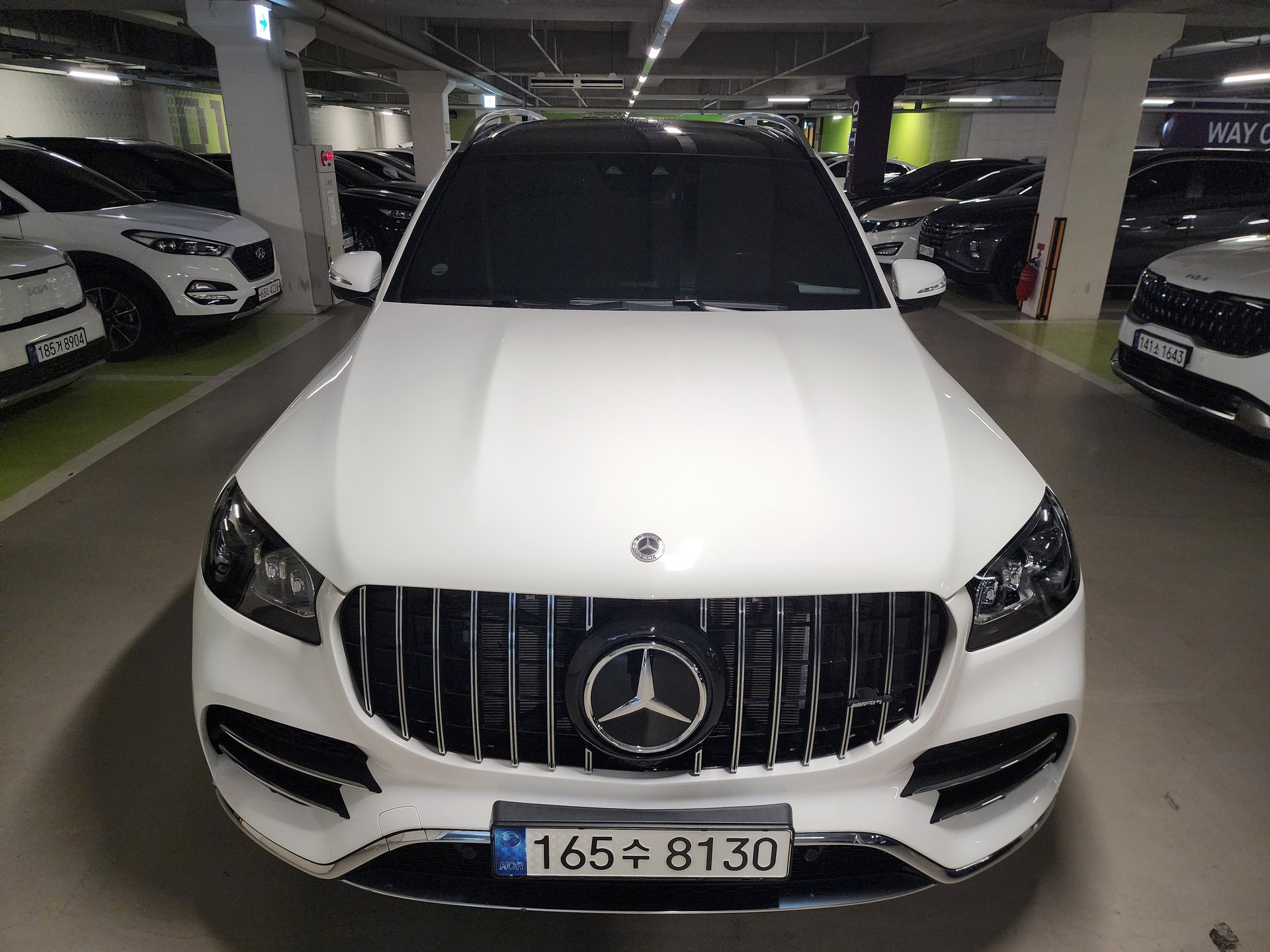MERCEDES-BENZ GLS - View 1