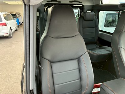 صورة مصغرة 32 لـ 2014 LAND Rover DEFENDER