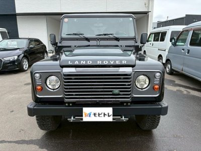LAND ROVER DEFENDER - 2