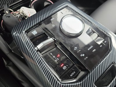 2025 BMW 5 SERIES 照片 9
