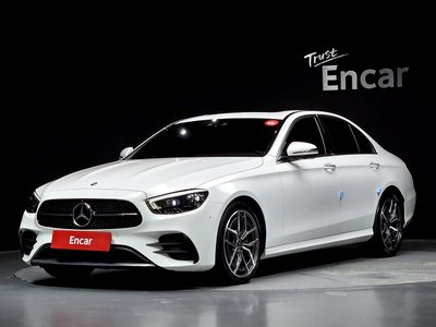 MERCEDES-BENZ E-CLASS - 1