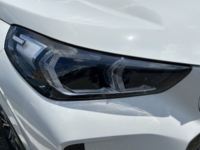 2026 BMW IX1 照片 12
