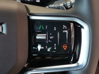 LAND ROVER DISCOVERY SPORT - 4