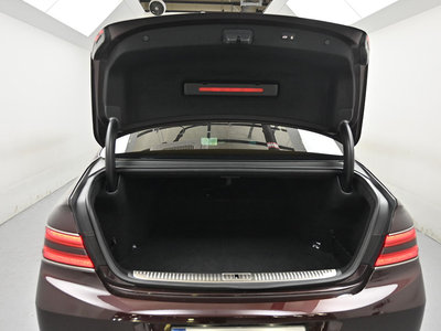 2021 Genesis G90 — миниатюра 19