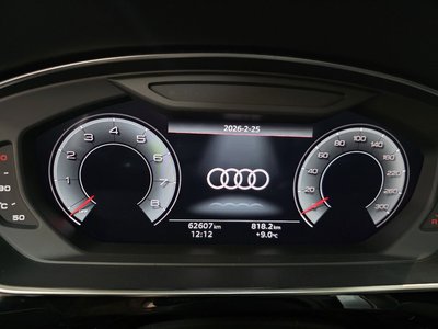 AUDI A8 - 8
