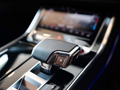 صورة مصغرة 56 لـ 2025 AUDI RS Q8