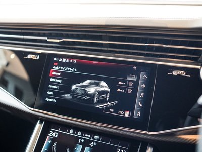 صورة مصغرة 54 لـ 2025 AUDI RS Q8